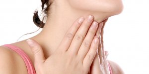 Voix enrouee : comment la soigner ?