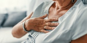 Covid-19 : les personnes non vaccinees ont plus de risques cardiaques