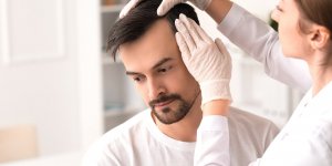 Cancer de la peau : pourquoi la calvitie augmente les risques ?