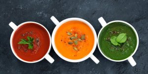 Douleurs au foie : misez sur les soupes detox