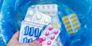 Des medicaments perimes toujours efficaces apres leurs dates de peremption