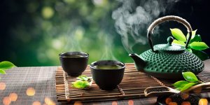 The vert, blanc ou noir : lequel choisir pour quels bienfaits ? 