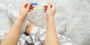 Test de grossesse maison : une faible fiabilite