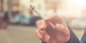 Cancer du poumon : il n-y a pas de "petits" fumeurs