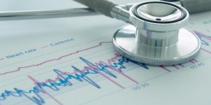 Palpitations du cœur au repos : comment les calmer ?