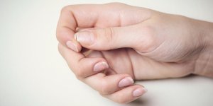 Ongle cassant : 7 carences alimentaires en cause