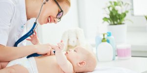 Pediatre : que doit-il noter dans le carnet de sante ?