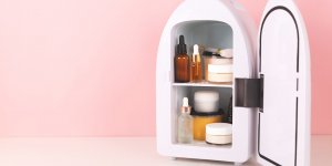 Faut-il conserver ses cosmetiques au frigo ?