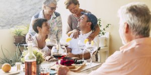 “L’aperitif est aussi efficace pour notre sante mentale que l’exercice physique” 