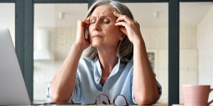 Certaines femmes pensant souffrir d’un Covid long pourraient en realite commencer leur menopause