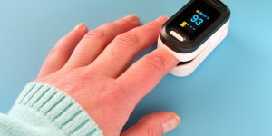 Hypertension : ce tensiometre evite le syndrome de la “blouse blanche” 