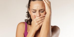 Douleur a l-oreille et a la machoire : 3 causes possibles