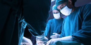 Une nouvelle technique « micro-invasive » serait efficace pour traiter les femmes atteintes d’un cancer du sein, non eligibles a la chirurgie