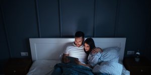 Preliminaire : peut-on regarder des videos excitantes a deux ?