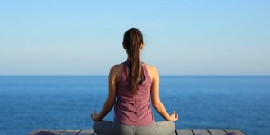 Alzheimer : cet exercice de respiration reduit le risque d-en souffrir, selon le Dr Mosley