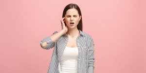 Oreille qui siffle : qui consulter ?