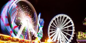 Elle ressent des vertiges pendant un an apres un tour de manege