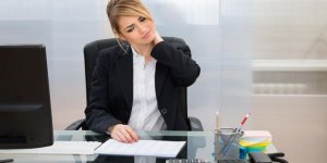 Soulager un torticolis : faut-il mettre du chaud ou du froid ?