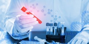 Cancer du sein : une prise de sang peut le detecter avant les premiers signes