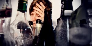 Boire de l’alcool jeune augmente le risque de cancer agressif de la prostate