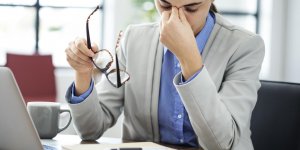 Douleurs aux yeux : un trouble de la vue en cause ?