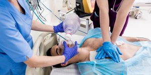 Covid 19 : un jeune homme de 19 ans ampute des deux jambes