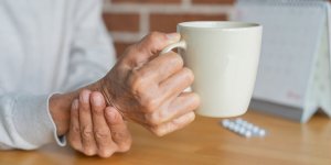 La greffe fecale, une piste therapeutique pour reduire les symptomes de Parkinson ?