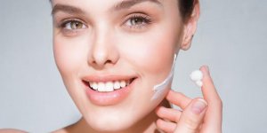 Visage : une creme naturelle anti peau seche