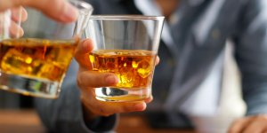 Demence : le nombre de verres d’alcool dangereux pour le cerveau