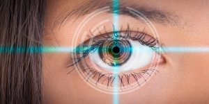 Presbytie : comment se passe l-operation au laser ?