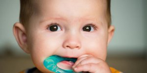 Comment soigner le muguet buccal de bebe ?