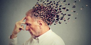 Alzheimer : avoir le Covid apres 65 ans augmente le risque d’avoir la maladie 