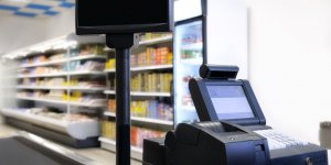 Les personnels soignants desormais prioritaires dans les supermarches
