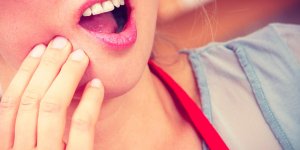 Caries et necrose dentaire : le lien