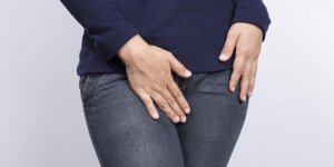 Boutons sur les levres du pubis : les causes possibles