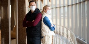 Covid-19 : les hommes, plus severement atteints a cause de leurs testicules ? 