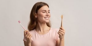 Votre brosse a dents en plastique n-est pas bonne pour votre sante !
