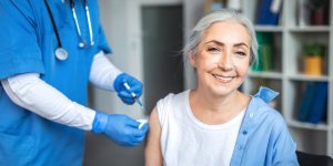 Un vaccin haute dose contre la grippe reduit les hospitalisations de 24 %
