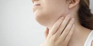 Gorge qui gratte : un symptome de la grippe ?