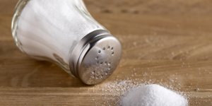 Sel : au-dela de cette dose vous doublez votre risque d-insuffisance cardiaque