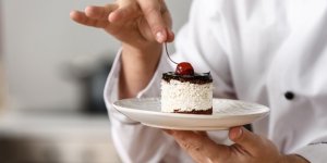 Commencer le repas par le dessert : que vaut le regime du sportif Robert Lewandowski ?