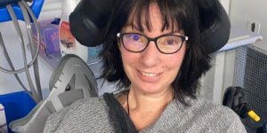 Maladie de Charcot : “Je combats la maladie grace a la peinture”