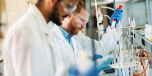 "Clade X" : le nouveau virus qui pourrait tuer jusqu’a 900 millions de personnes