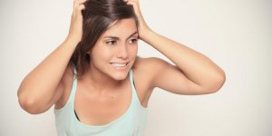 Demangeaisons du cuir chevelu : 5 solutions pour vite l-apaiser