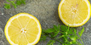 Cure detox : une boisson citron persil