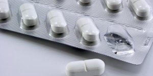Medicaments de la thyroide : les effets secondaires a connaitre