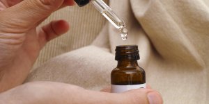 Verrue : l-huile essentielle de tea tree comme remede