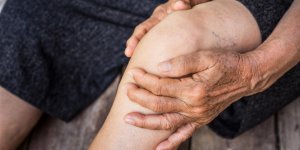 Douleur a la jambe : est-ce un caillot de sang ?