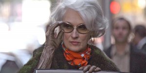 6 coupes pour etre au top avec des cheveux gris et blancs