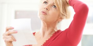 Bouffees de chaleur : pourquoi les femmes en ont plus ?